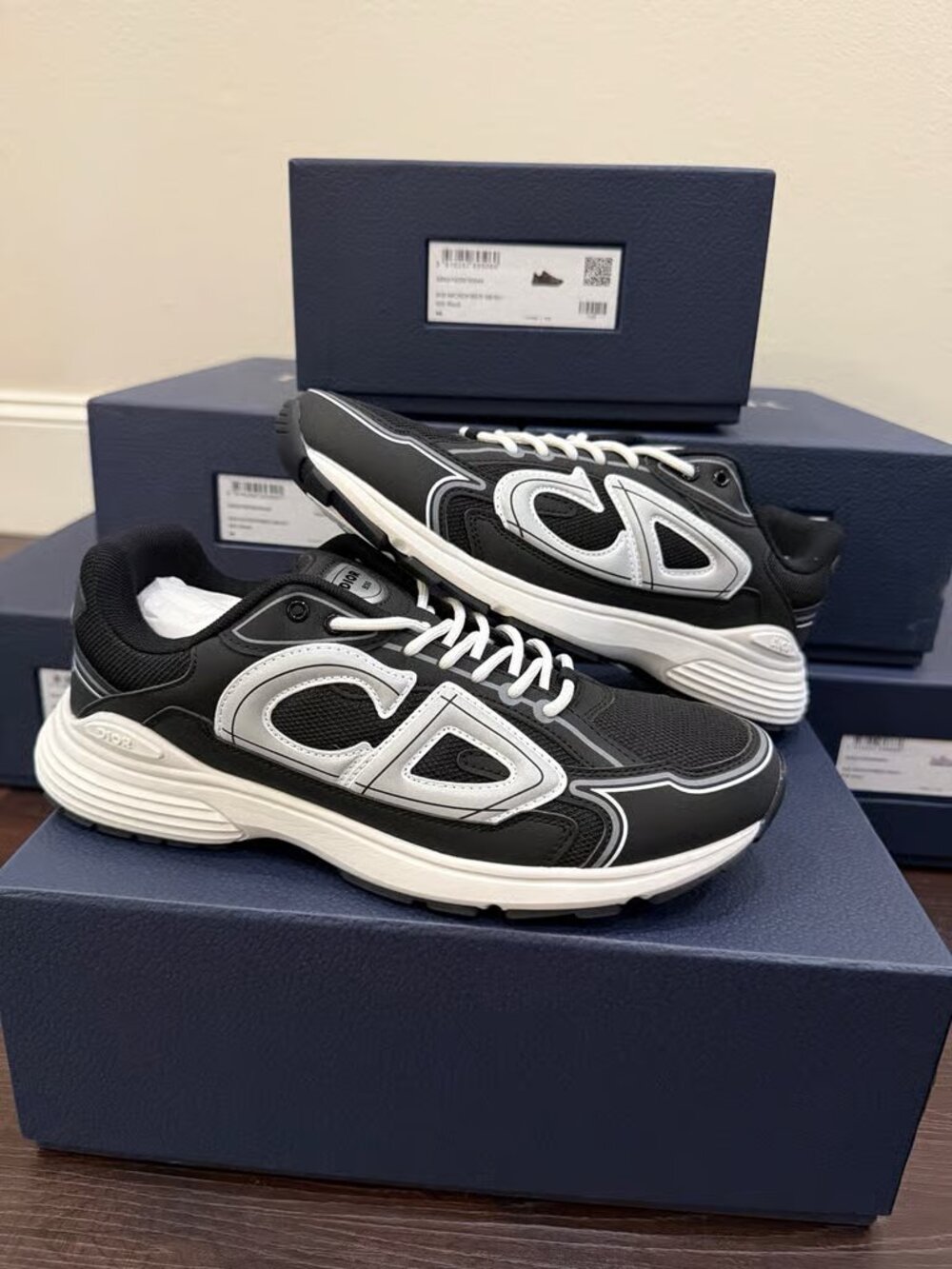 Dior B30 Black and White